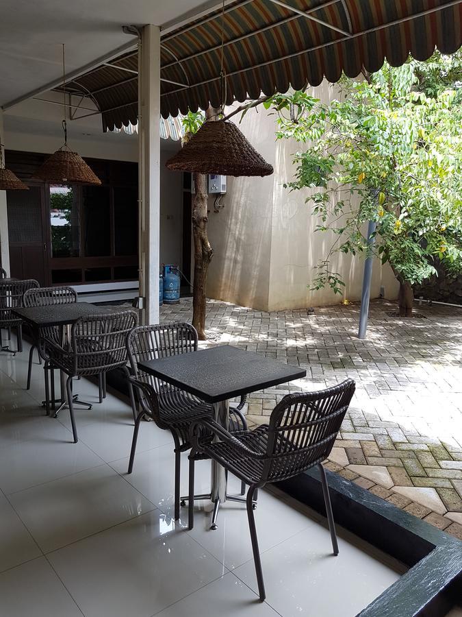 Krowi Inn Surabaya Dış mekan fotoğraf